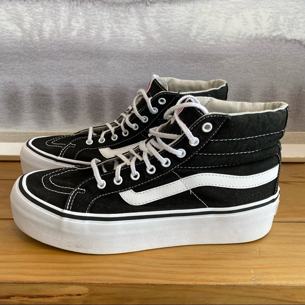 Vans Sk8 Hi Sneaker / Size 10